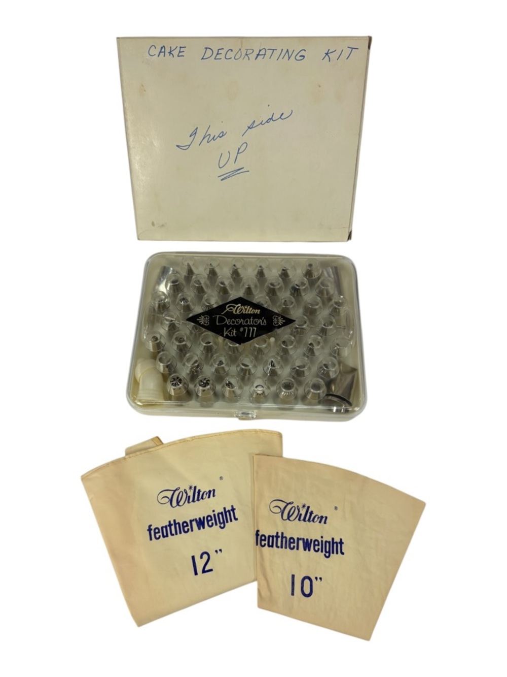 Vintage Wilton Cake Decorating Kit #777 52 Tips Flower Nails Storage Case